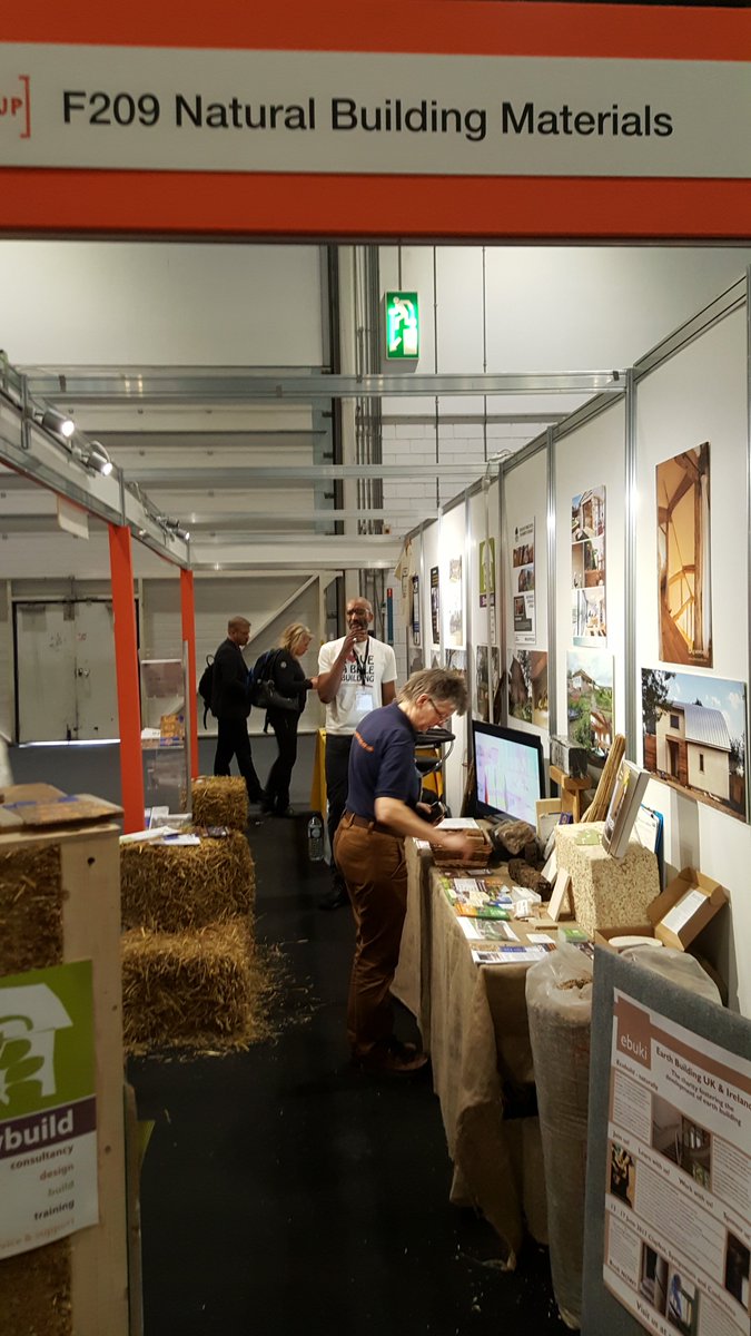 The_Garden_HQ's tweet photo. We met these lovely people at #Ecobuild2017 and thought they were worth shouting about.  #strawbuild #UKhempcrete #redefiningsustainability https://t.co/zi9pMKQSWN