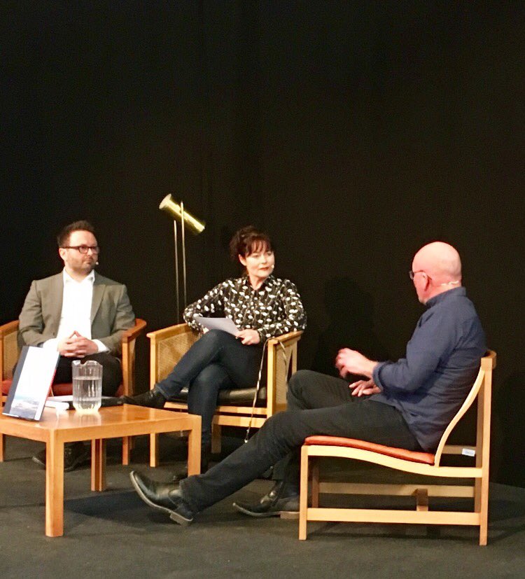 To marinearkæologer og mig som moderator. Historiske dage i Øksnehallen havde det hele:)