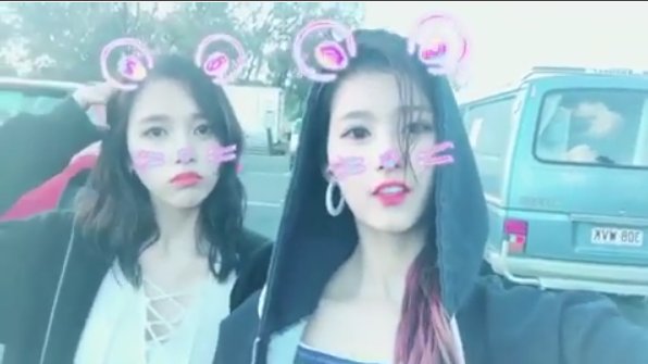 TEAM_TWICE's tweet photo. [TRANS/ENG] 170328 #TWICE Instagram Update #트와이스 (2)

https://t.co/lSWOet7sWG https://t.co/cUDLpNVzA3