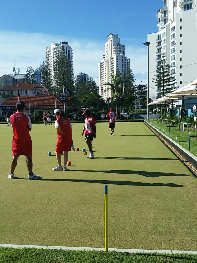 CanadianBowler's tweet photo. Round 3 mixed pairs kicking off!  #WYC2017 #mixitup #bowls #spicyarugula @BCBBowls @worldbowls1 @pricilla_bowls @OGBobbyLaw https://t.co/YTfoSPPEq1