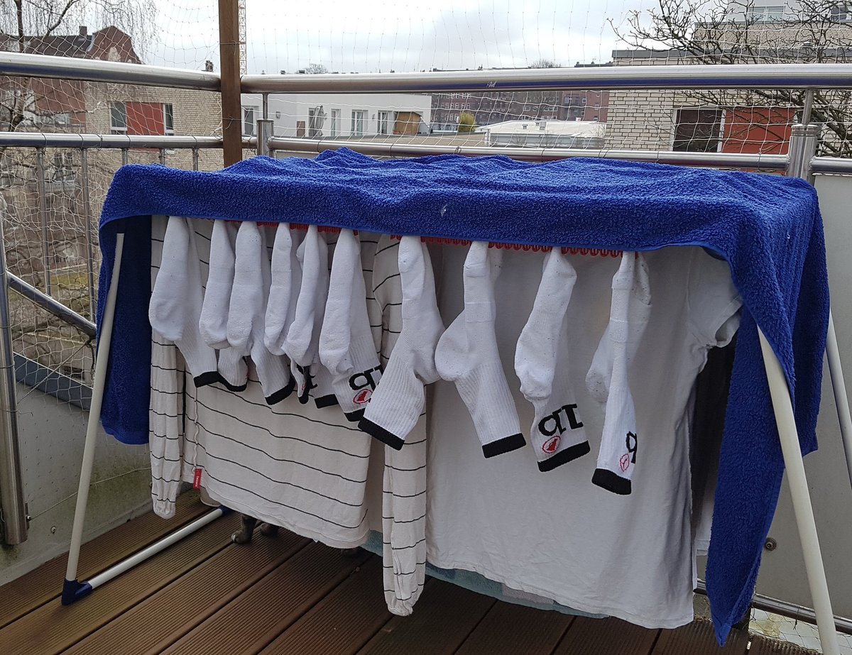 labaladen's tweet photo. Heute ist #Labaso-Waschtag!
Zu Ostern socken schenken und gleichzeitig an Willkommen in #Bautzen e.V. spenden https://t.co/oBNBChNZ0o #laba https://t.co/wAjCHVAc4S
