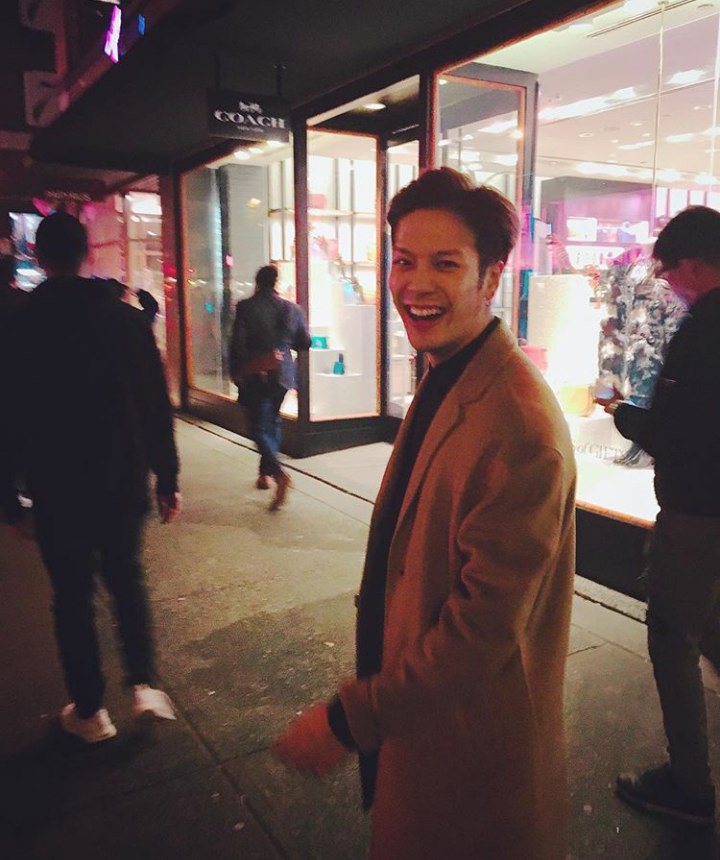 atuan933's tweet photo. #KingJacksonDay
С Днём Рождения, любимый щеночек 💖💜💗❤ https://t.co/eQfiEF0MFb