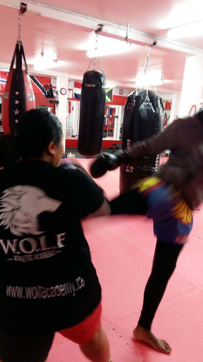 CorsoFitness's tweet image. Kru Mina putting in the work with fighter Worthy! #mondaynightgrind #wolfacademy #corsoitalia #wolfstclair #wolfmuaythai #hardworkdedication