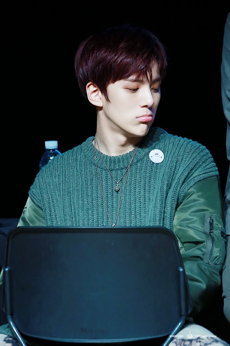 Minstory931103's tweet photo. 170326 강남 팬싸 🌹 
#민혁 #몬스타엑스 #MINHYUK #MONSTA_X #아름다워 #BEAUTIFUL   @OfficialMonstaX https://t.co/WXcHTSIMFC