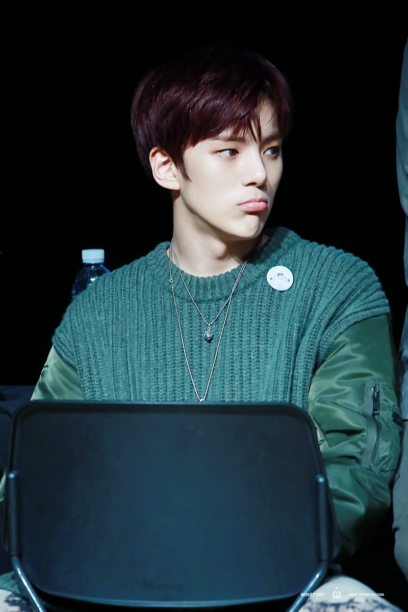 Minstory931103's tweet photo. 170326 강남 팬싸 🌹 
#민혁 #몬스타엑스 #MINHYUK #MONSTA_X #아름다워 #BEAUTIFUL   @OfficialMonstaX https://t.co/WXcHTSIMFC