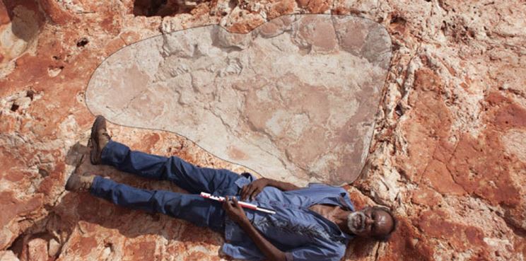 World's biggest dinosaur footprint found in 'Australia's Jurassic Park' bit.ly/2nbbKAa https://t.co/NE8Cfngvm2