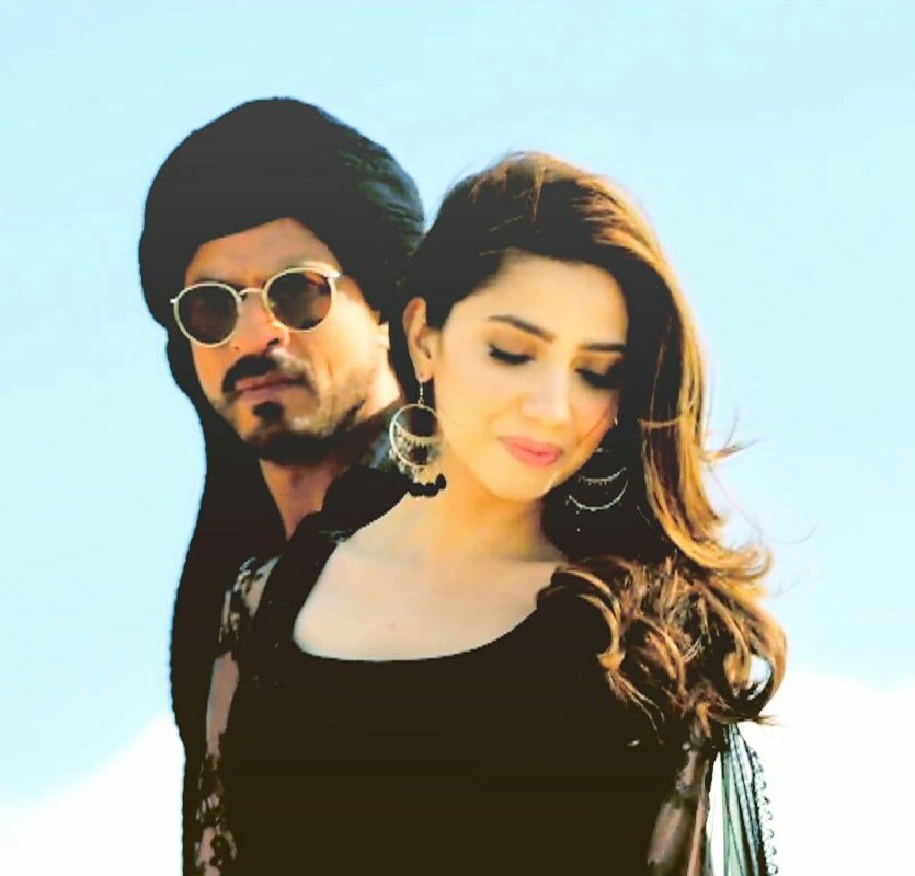 thedesigirl97's tweet photo. @TheMahiraKhan 's first song to cross 100M and that too a first time pairing of SRK and Mahira and all this within 2 months. THATS MY OTP👏👊🔥 https://t.co/1L3pbHyRiC