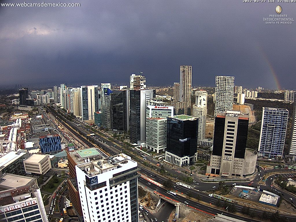 webcamsdemexico's tweet photo. #Arcoiris esta tarde en Santa Fe, Ciudad de México #CDMX.
Vista @InterContiSF https://t.co/JZStaifPFv