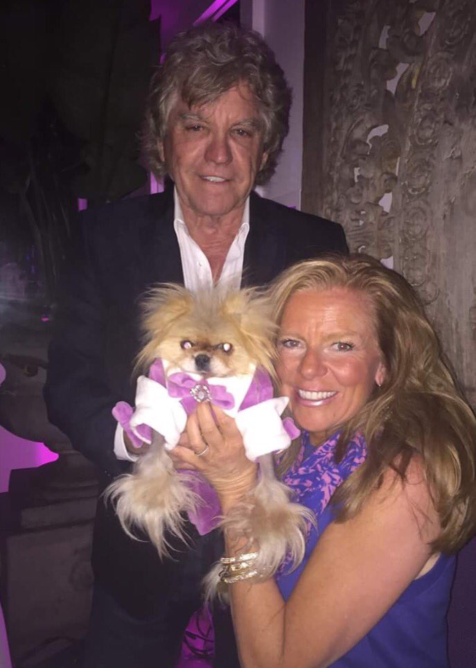 MichelleGayle19's tweet photo. Vanderpumps in the house at Sur tonight https://t.co/Rj6Fw4VGZu