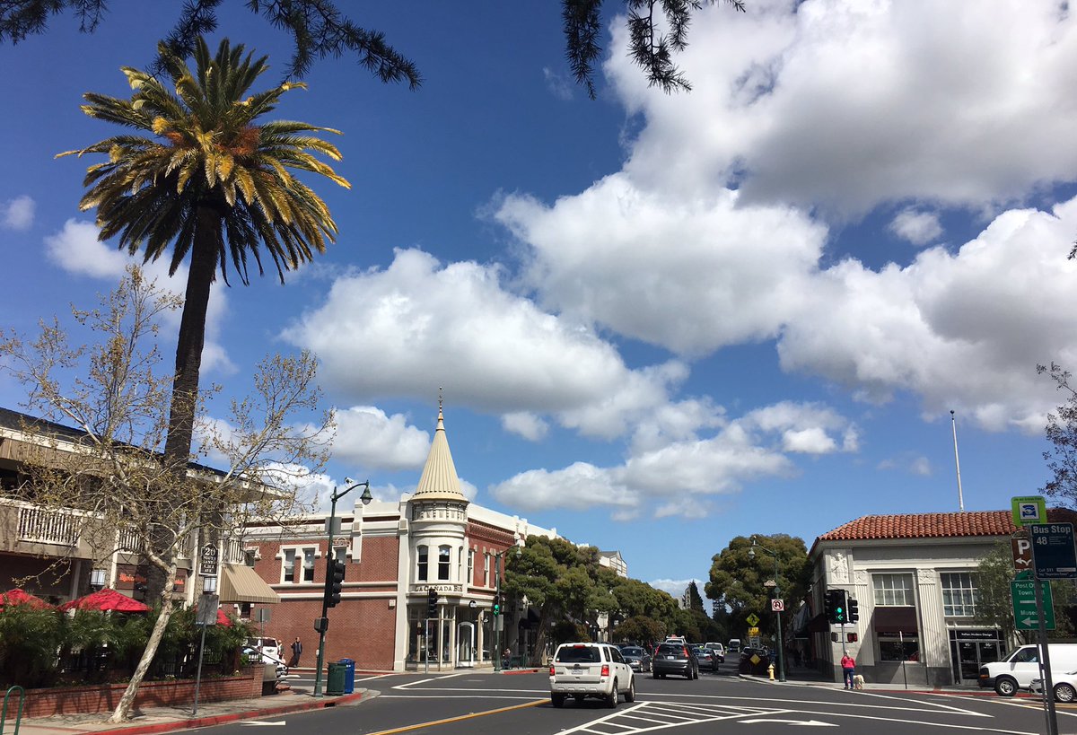 KCATTV's tweet photo. Beautiful afternoon in Los Gatos. #kcatcommunity #losgatos #beautifullosgatos https://t.co/02Y81MH4z4