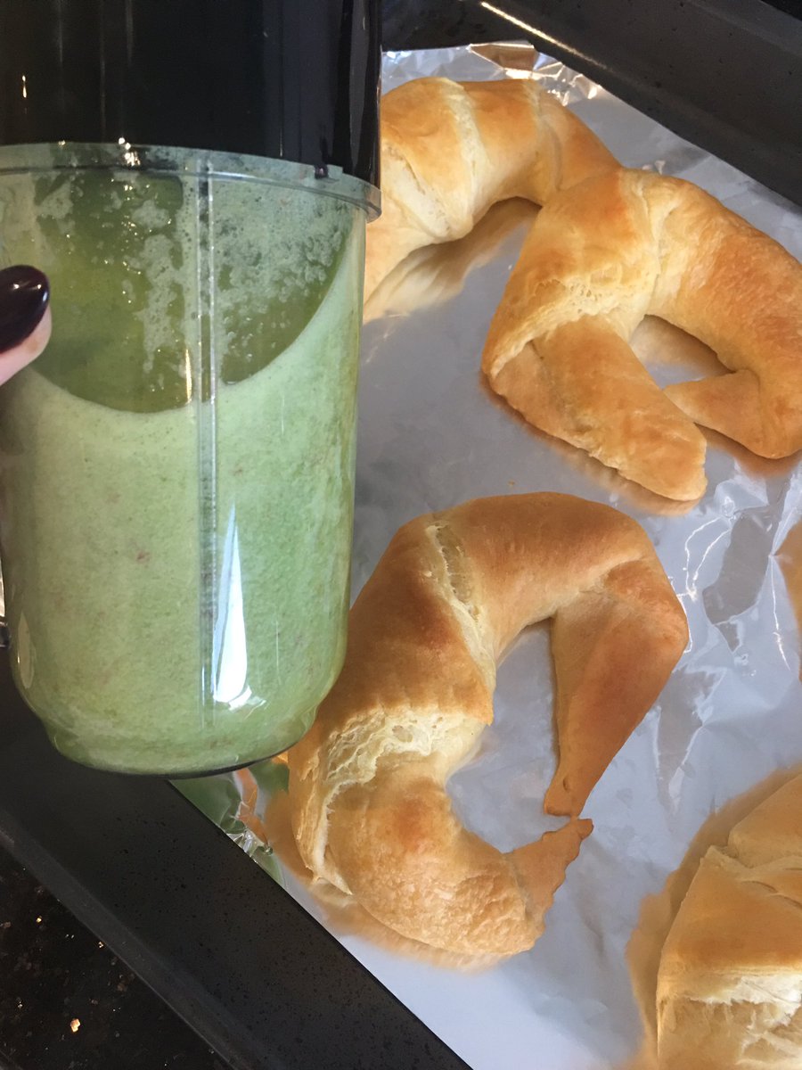 CheshirePMU's tweet photo. #dedication #gymbunny #ignorethesmell #bakedgoodsareevil #blindfoldme #iwillnoteat @Gshalders #fitfam #girlswholift #motherswholift ππ±π¬ππ± https://t.co/OAXEFIWGf0