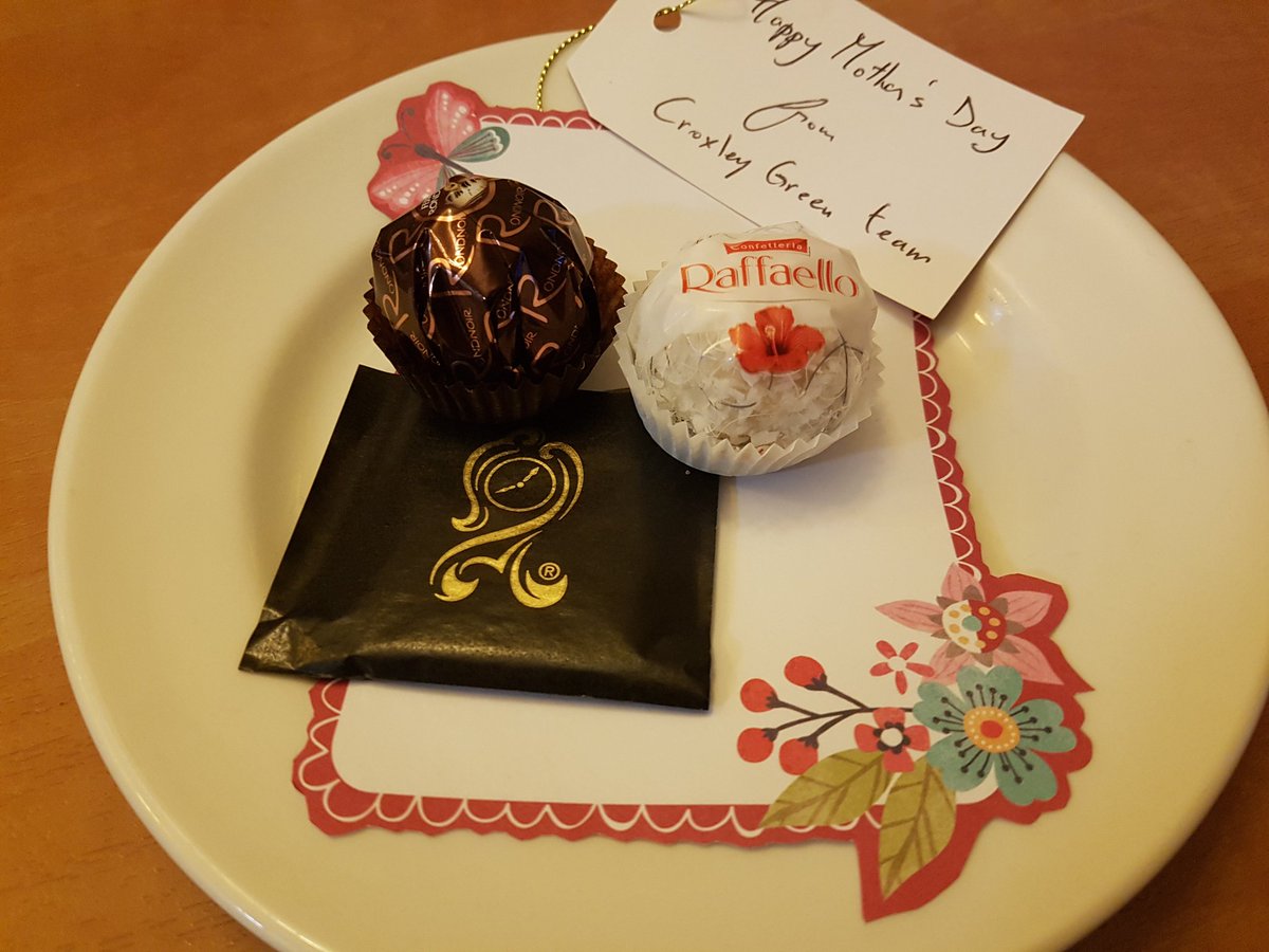 ounis_w's tweet photo. @N_home_counties Happy Mother's Day from Watford Croxley Green Pi https://t.co/Kq4Qacsjjy