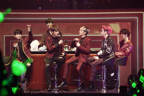 TSENTnews's tweet photo. B.A.P "서로에게 잊지 못할 공연 되길" https://t.co/PsM2sKgYgv https://t.co/PwCCehf5w4