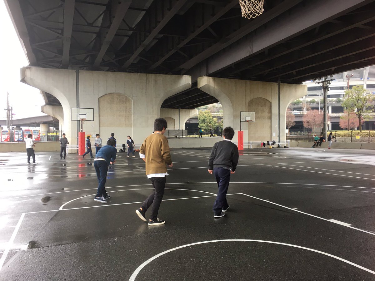 たぁ くやとtaki 日産スタジアムで部活前に軽くバスケ しようとしたら満員で知らない学校之人に喋りかけたら一緒にプレーしてくれました みんなバスケ部背が高すぎなw ありがとうございましたm M また 会ったらよろしくお願いします O あ 足 たぁ くやとtaki 日産スタジアムで部活前に軽くバスケ しようとしたら満員で知らない学校之人に喋りかけたら一緒にプレーしてくれました みんなバスケ部背が高すぎなw ありがとうございましたm M また 会ったらよろしくお願いします O あ 足