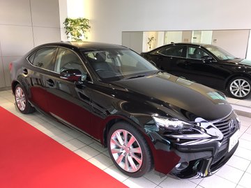 元レクサスレディが超豪華なレクサス納車式の全容を解説 レクサス女子の舞台裏