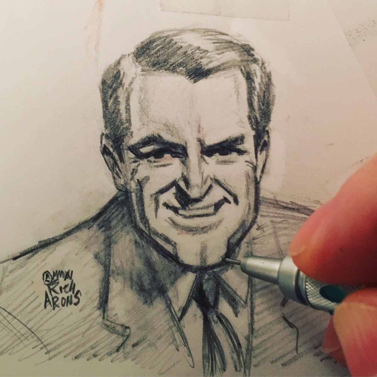 richarons's tweet photo. #carygrant by #richarons 🎥🎥Here you can see me working on everyone's favorite chin 🎥
#northbynorthwest #hitchcock https://t.co/9TCcwW6Lzm