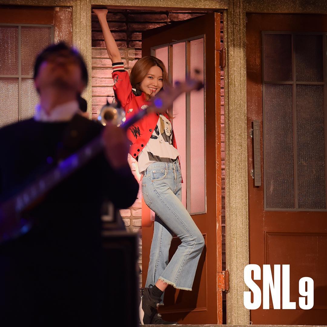 [PIC][23-03-2017]SooYoung trở thành Host đầu tiên cho chương trình "SNL Korea 9" C70HBrYVQAA3Hm-