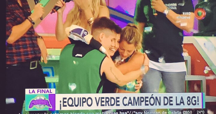 goalsmicaela's tweet photo. Perdonen pero está foto me da mucha ternura ♡ Estoy feliz 
CAMPEONATO MERECIDO VERDES https://t.co/9vxJ9XSvhT
