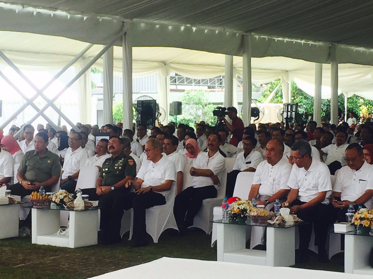 Mentan Amran: Serap Gabah Petani hrs optimal agar tdk impor beras shgg kehormatan bangsa terjaga