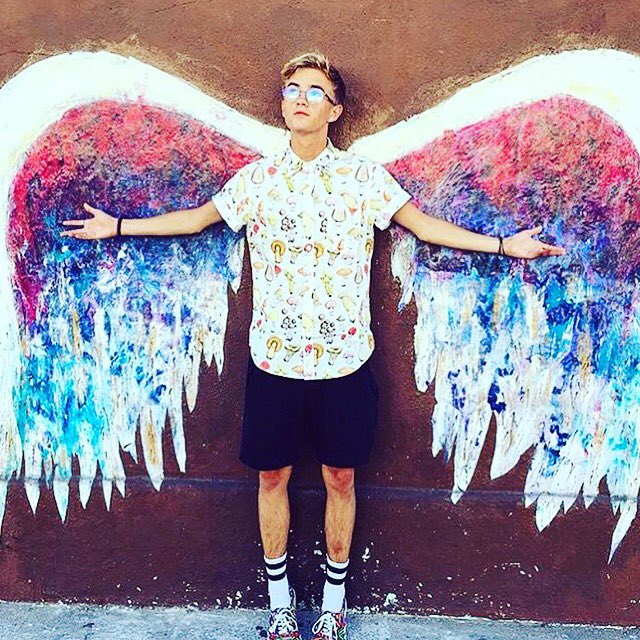  know this late...but happy late 21st birthday Jack Edward Johnson!!!      