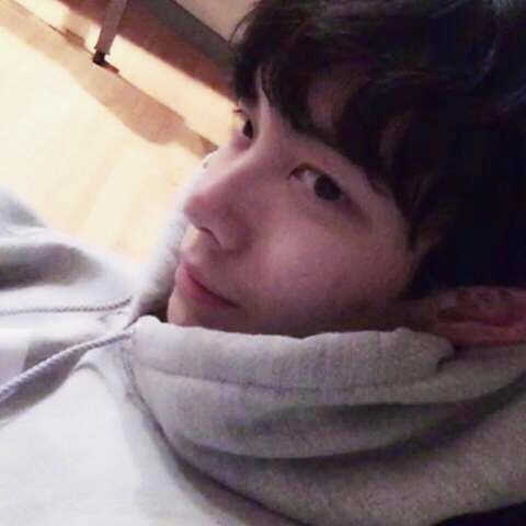 SGHYN07's tweet photo. #NewProfilePic ☁🌼 https://t.co/jltPPDugYk