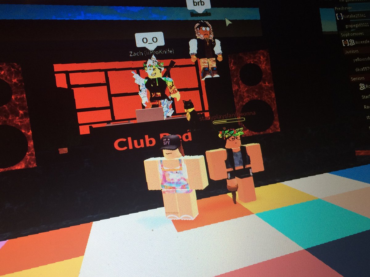 IsabellaBran1's tweet image. #RobloxParty✌🏻😘😍
