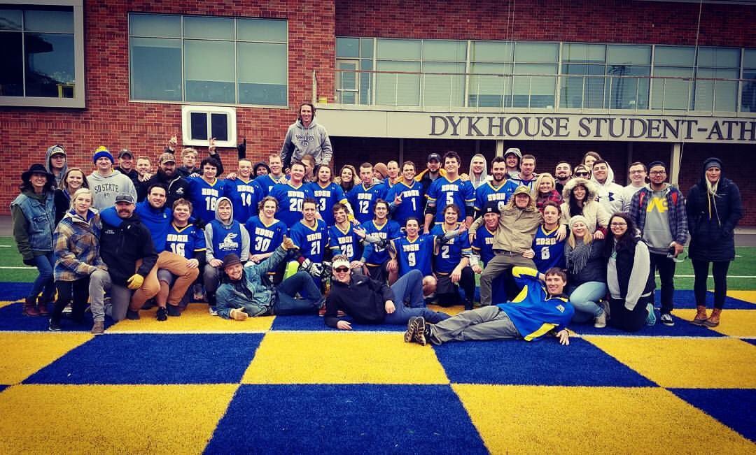 Jonnyapplekor's tweet photo. S/O sports fans. Literally couldn't have won without you guys! https://t.co/x7ORWxPAZ2