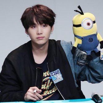fksuga93's tweet photo. pilih boneka apa orangnya? @JUNlELISM https://t.co/ZDetx13bzR