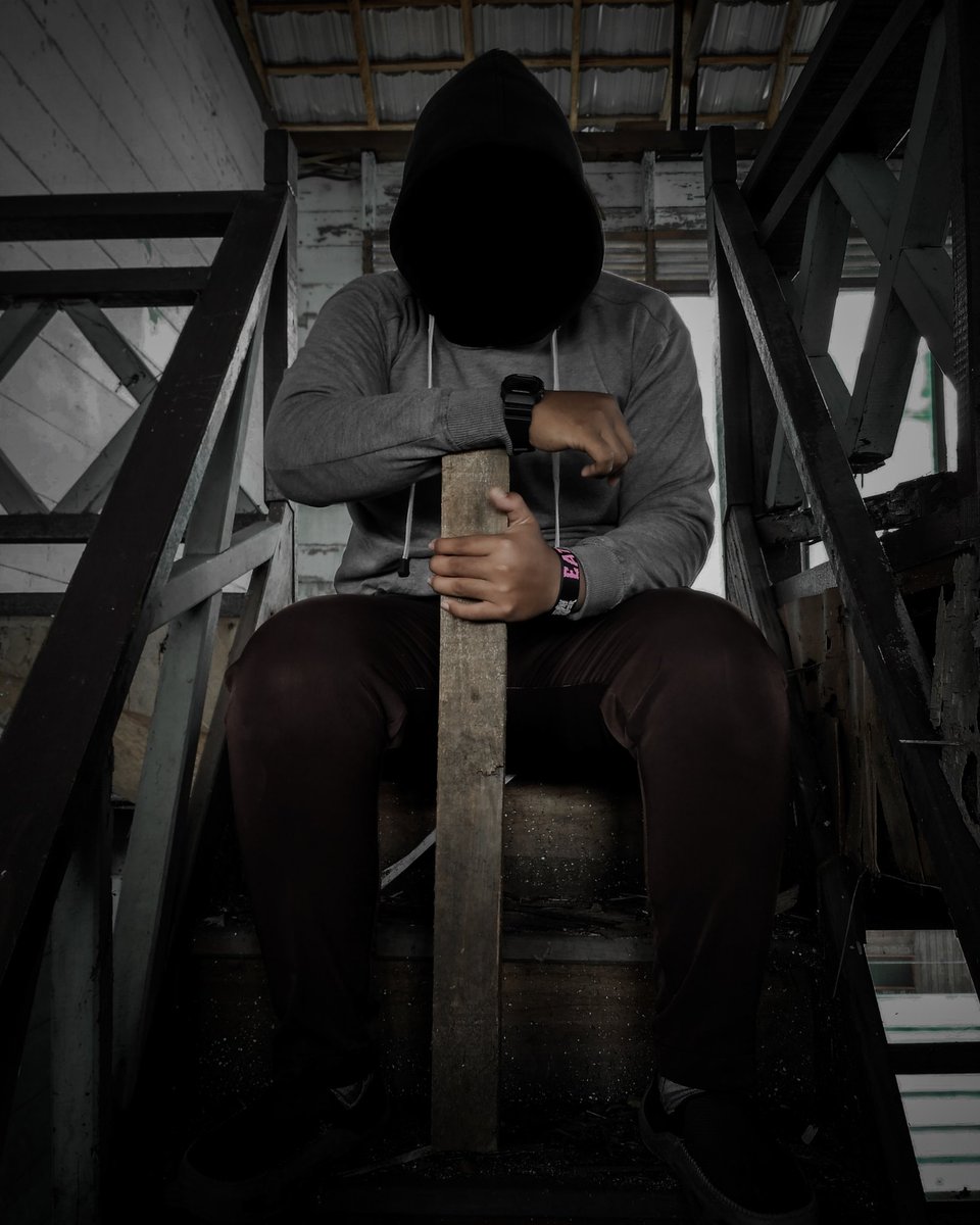 mnrfadillah's tweet photo. #urbex #streetphotography https://t.co/dSPaw1H8IR