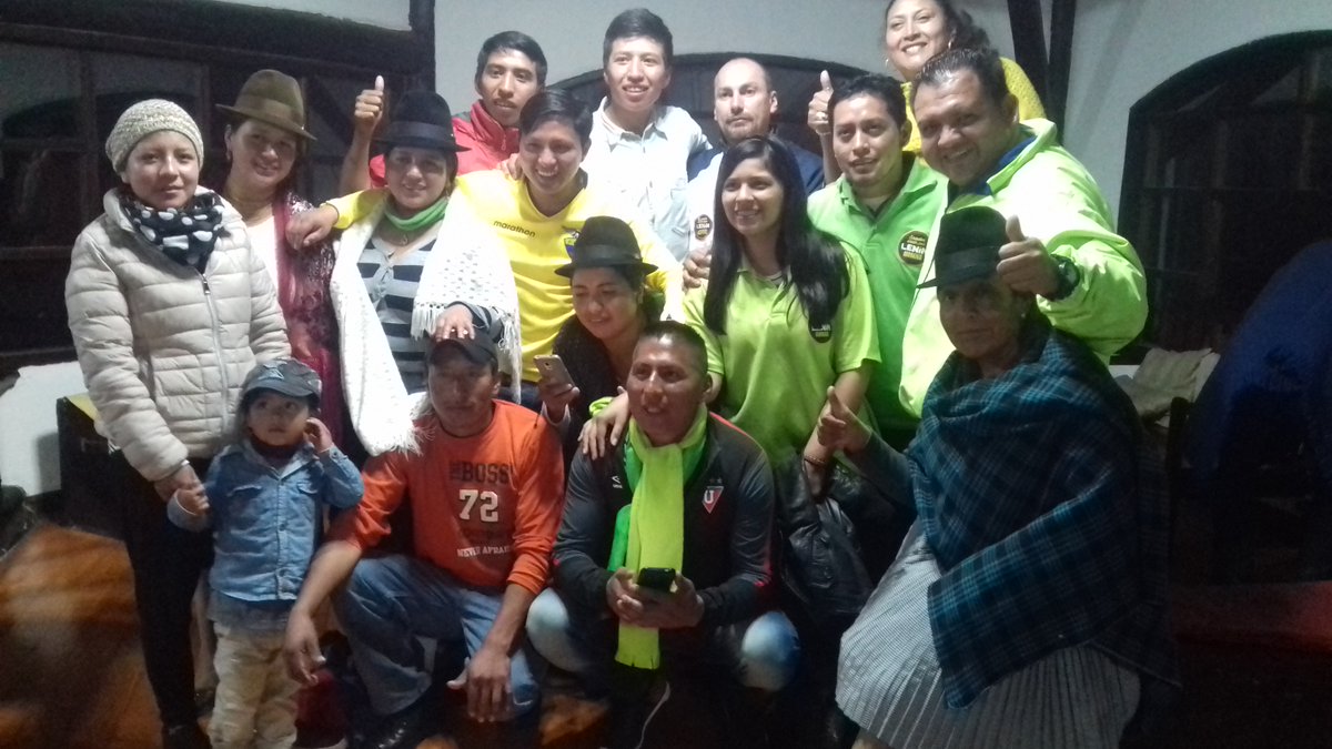 ivanock71's tweet photo. La gran familia de la Revolución ciudadana..Ecuador unido, Pasión por la Patria 35 de 💚En Cotopaxi Zumbahua tod@s con LENIN MORENO President https://t.co/VfYNK8Qgme