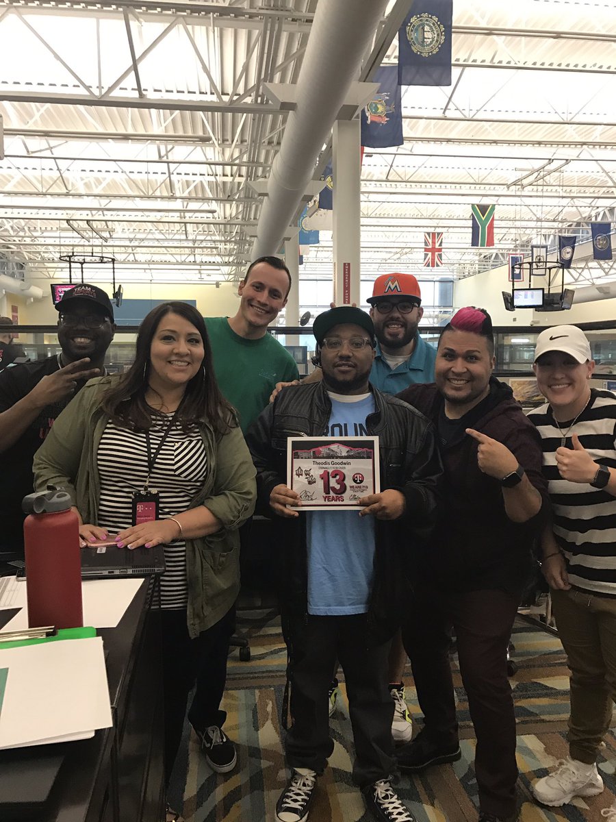 AngelSosa78's tweet photo. Celebrating Theo being with T-Mobile for 13 yrs!! Proud of you and glad to have you on my team! #sosamazing @719ECET https://t.co/MkTVTqOiNR
