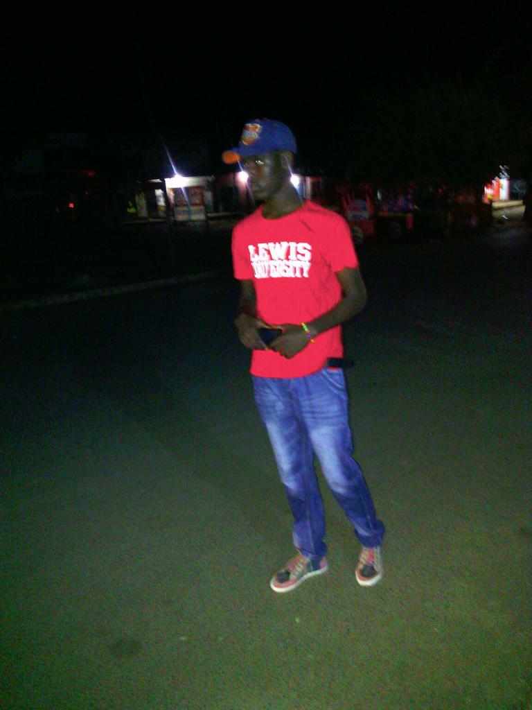 VenanceProsper's tweet photo. Sinoni daraja mbili https://t.co/30vmpoT2I0