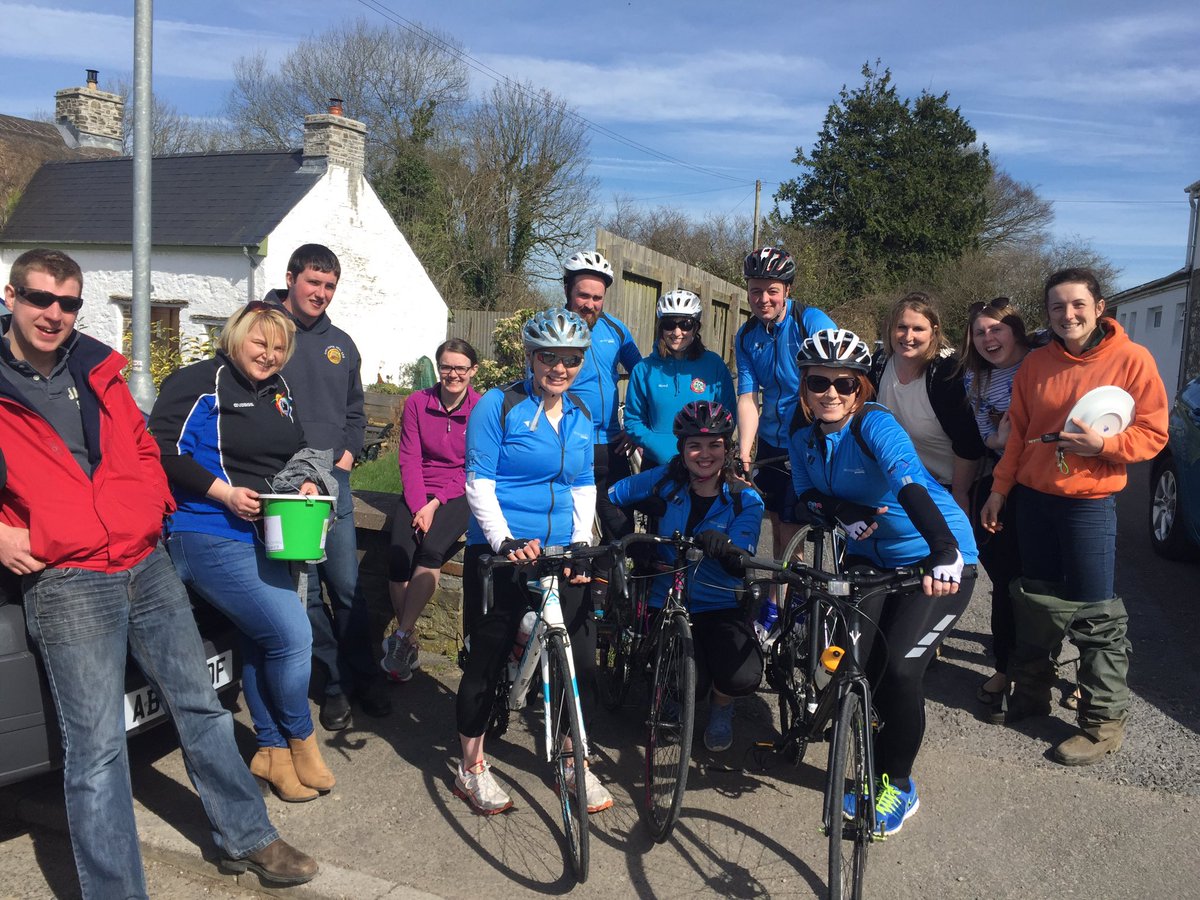 Gadel Llanarthne a heado am <a href="/LlanddarogYFC/">C.Ff.i LlanddarogYFC</a> #uphill #pedloflatout #herseiclo