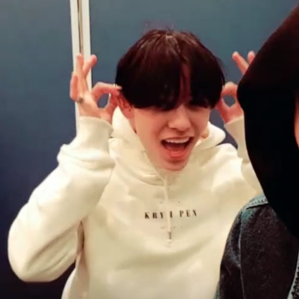 Jamong_Noona's tweet photo. Hansol and Stitch. https://t.co/whkn1fjHbt