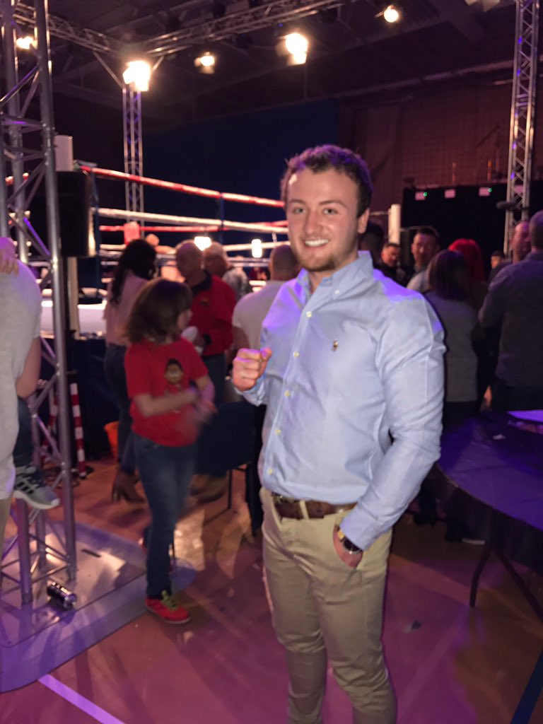 TeamJonesBoxing's tweet image. At the #boxing last night thanks to @JamieSanigar 😎🥊  congrats to all involved.