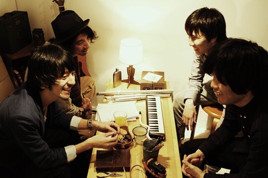 chipchaplin's tweet image. 4/26(wed.) 梅田Shangri-La
「Chip Chaplin Last Live」

Chip Chaplin
sunday morning bell
Re:Lilly

開場 18:00
開演 18:30
予約 ¥2500(+1DRINK ¥600)