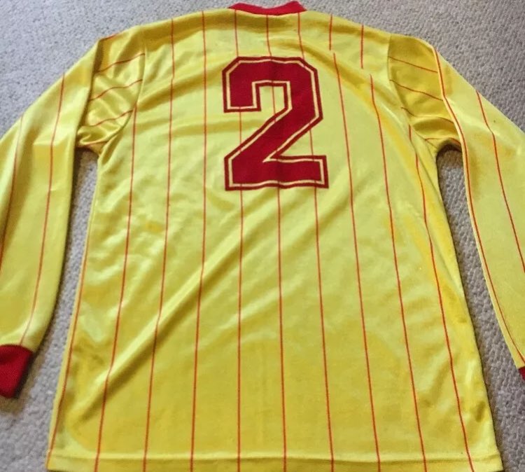 ReadingFCShirts's tweet photo. Amazing #readingfc away shirt from the 80s.

Bidding ends today! Perfect Mother's Day gift? 😀😀😀

https://t.co/CnqVWCfw7i https://t.co/iel8kiqq1k