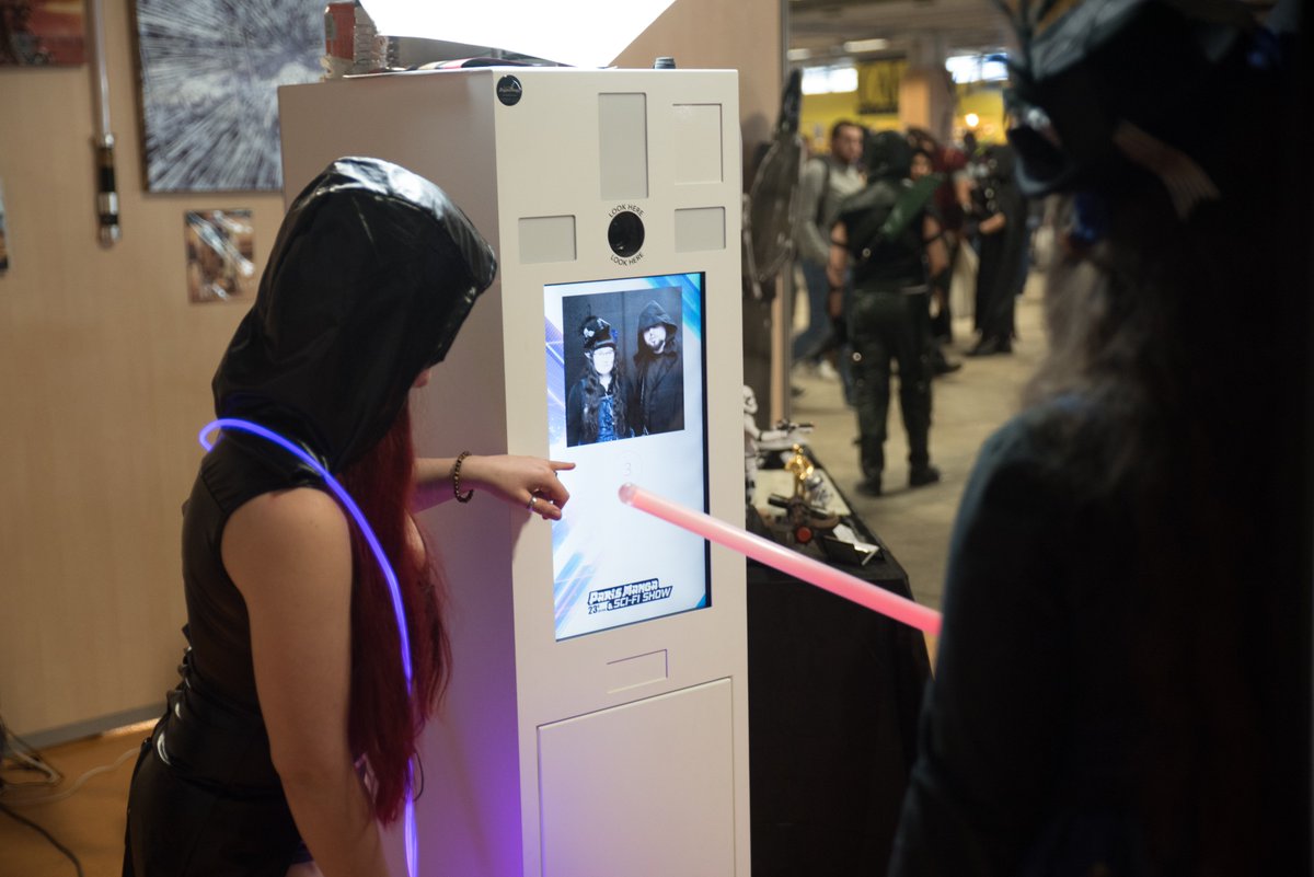Sur le stand de la 75eme légion, faites un photobooth avec Dark Vador et repartez avec votre photo gratuite ! <a href="/BryanThings/">BryanThings</a> #PM23 #ParisManga