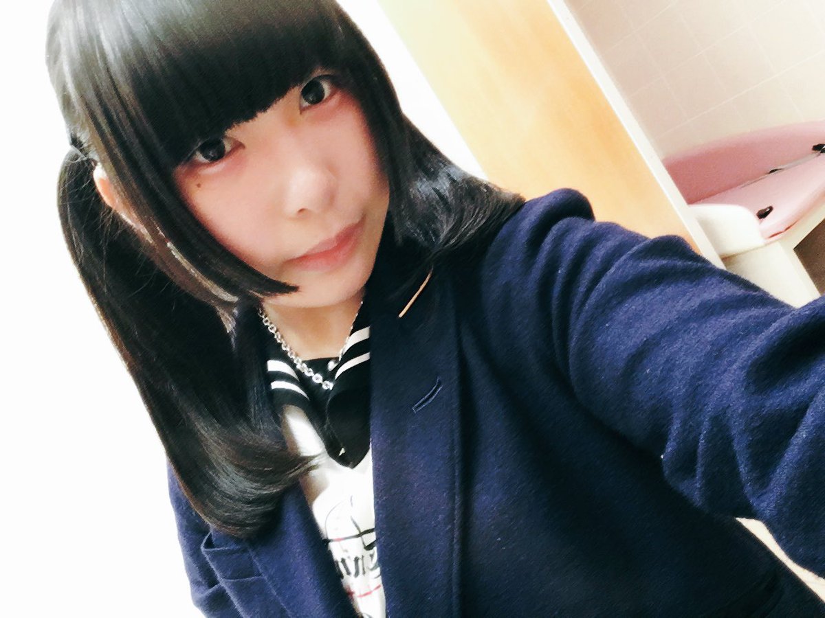 黒数奇 ゴスロリ パンク 黒髪ツインテール