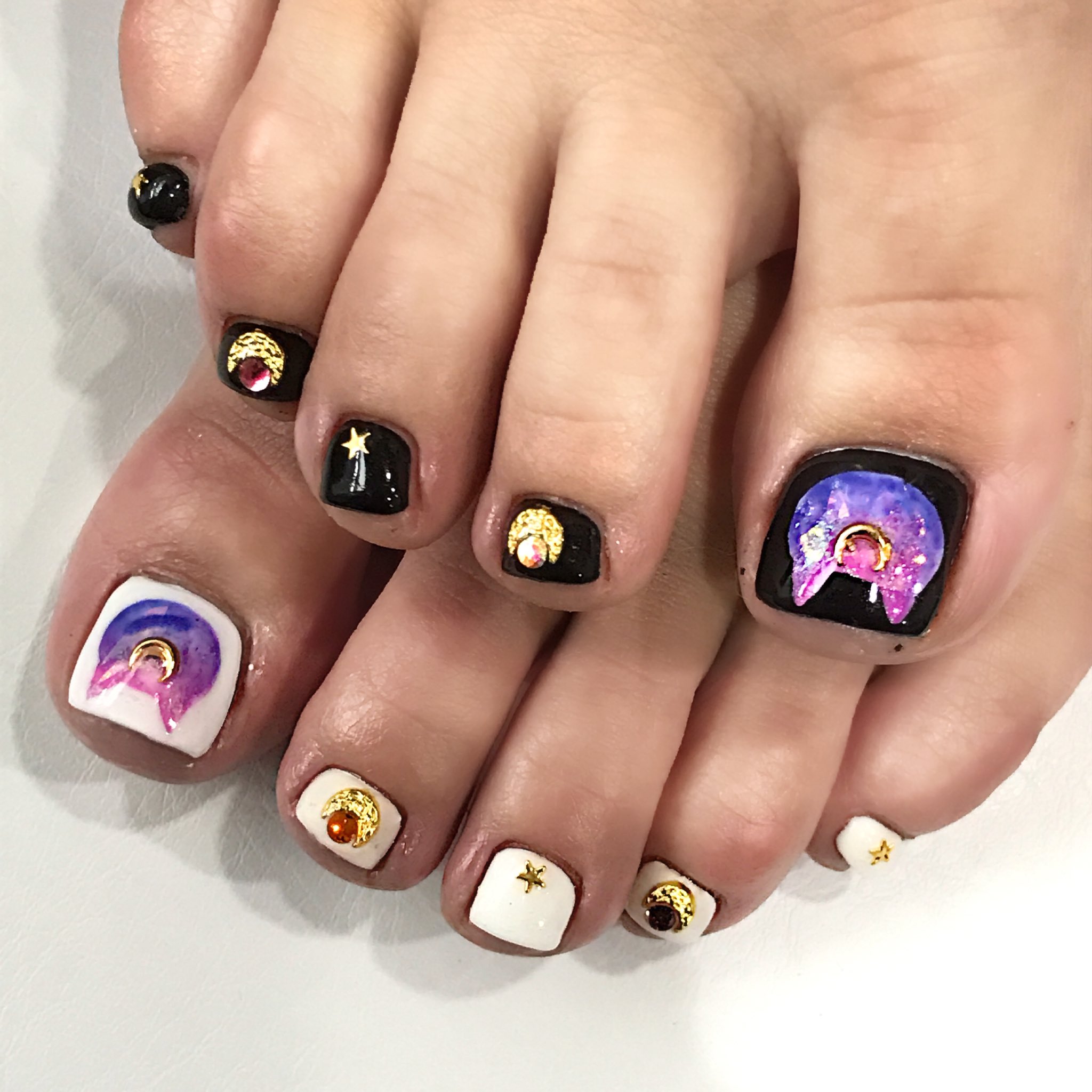 Twitter এ 渋谷beau Re Nail お客様スカルプ フット フットの親指アートはguとセーラームーンコラボtシャツをイメージデザイン ありがとうございました 渋谷ネイルサロン セーラームーンネイル ネイル スカルプネイル ゆめかわいい キラキラネイル