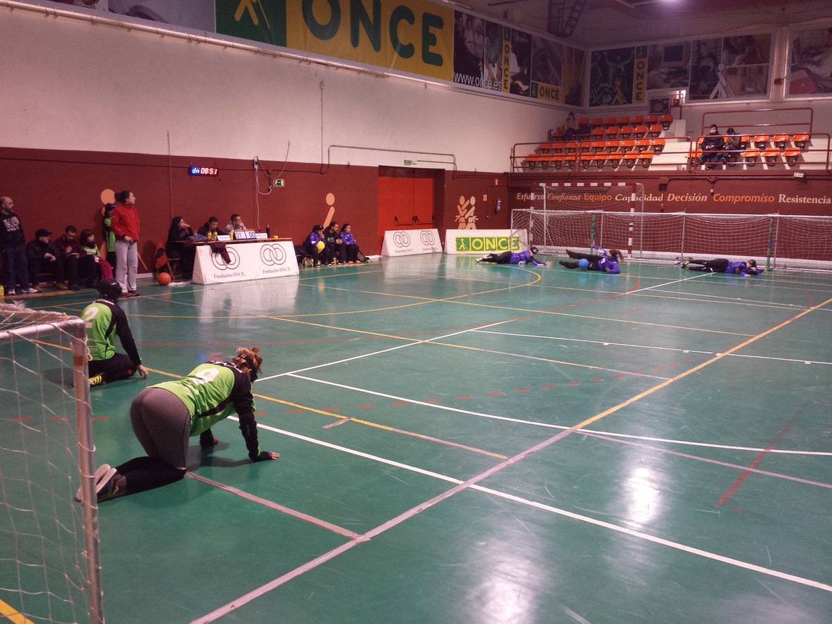 MadridMasIdeas's tweet photo. El B tampoco comenzó bien el Domingo en la #2aJ2aDivFem; derrota 2-9 con @A_Itxaropena. https://t.co/hCTLMp4HKh