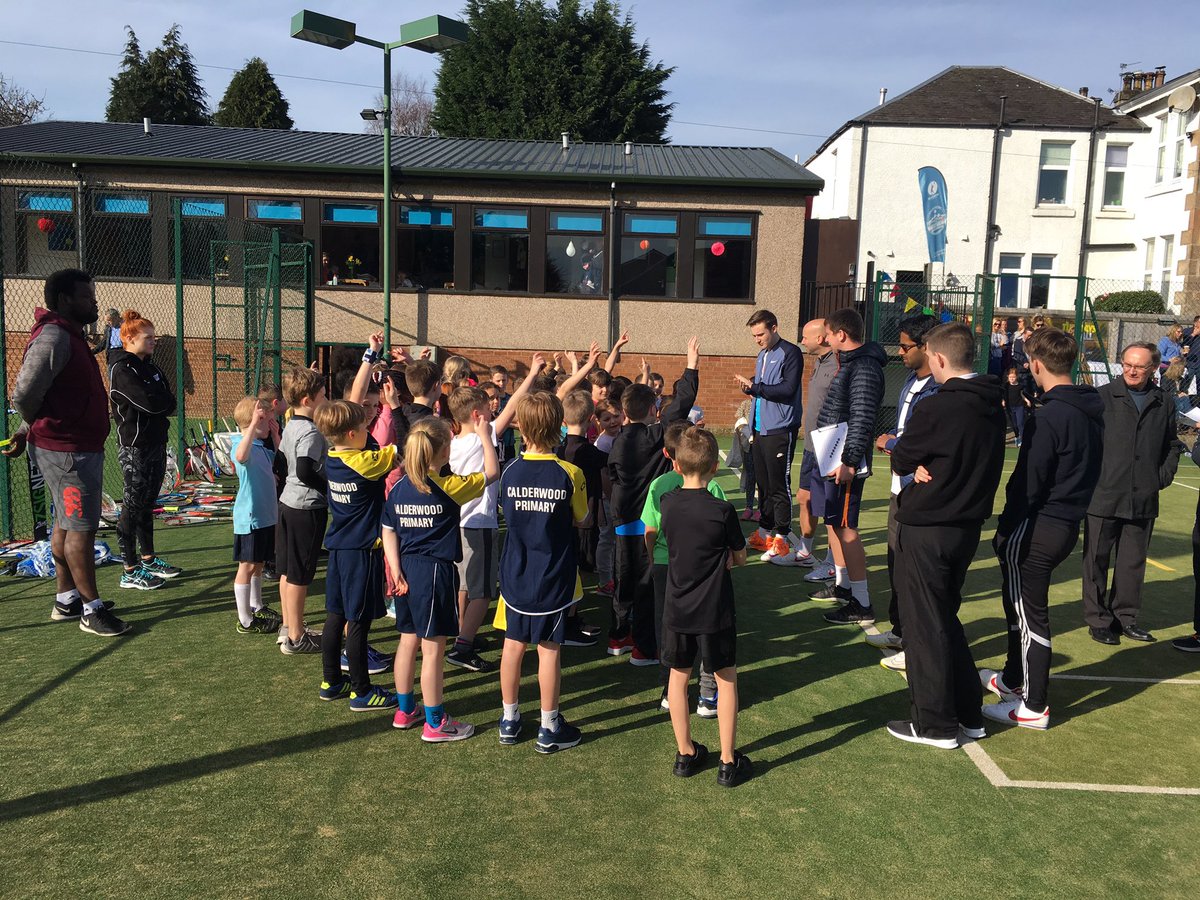 RutherglenLTC's tweet photo. Player briefing underway! #SLSchoolsTennisFestival #RLTCOpenWeekend @ActiveSchoolsSL https://t.co/fBzlT0krik