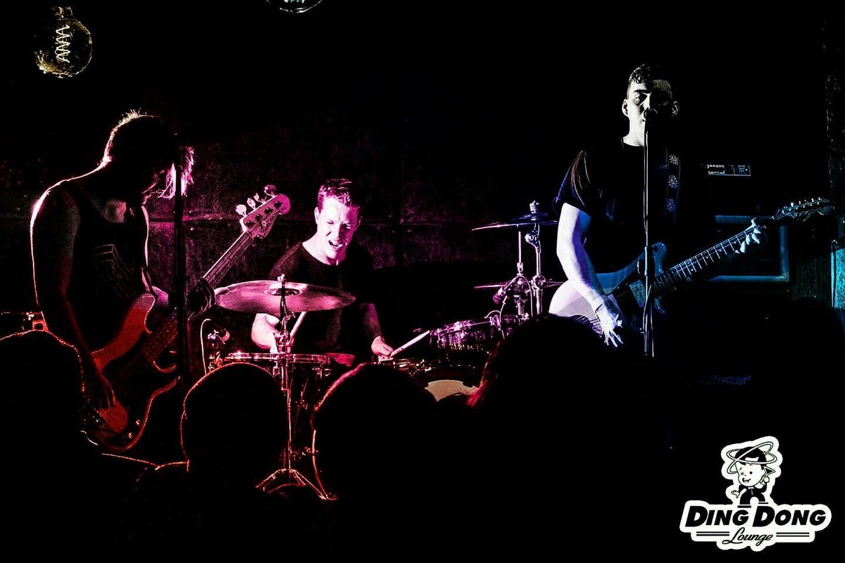 Meridian_Vibe's tweet photo. MV hitting Ding Dong this Wednesday! Time to blow off the cobwebs before Gladstonebury! #DingDongLounge #Music #Beer #$12Jugs https://t.co/SjrfJLC4jM