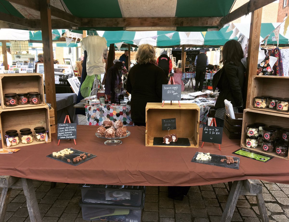 ThePhudgeCo's tweet photo. We're all set up at Chesterfield Artisan Market! 🌞🌞🌞 #localbusiness #phudge https://t.co/OKSMgdCgLh