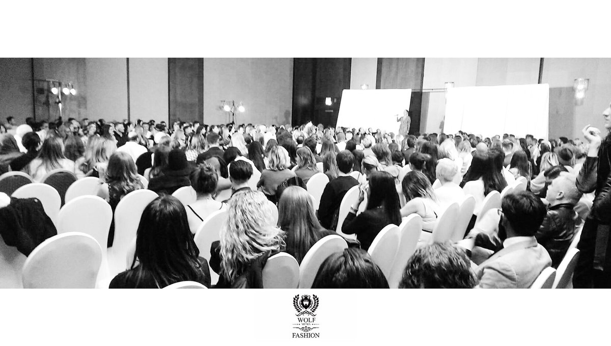 Last night I got to Open the "World Of Living Fashion Designer Tribute show" and designer range <a href="/PMarquesHome/">Philipe Marques Home</a> in aid of <a href="/MindCharity/">Mind</a> 🎤