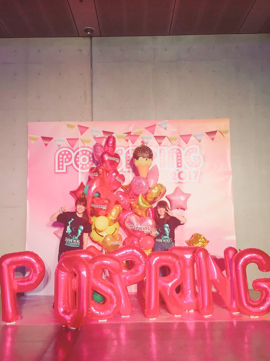 reika2m's tweet photo. 初popspring楽���かった✌️
仲良くなった海外のカップル可愛かった☺️ https://t.co/TAWlA0ufut