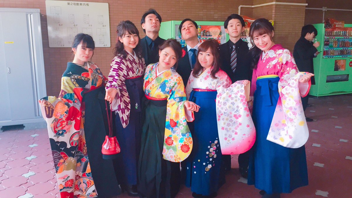 slick_bass's tweet photo. 4年生のみなさん、卒業おめでとうございます！
4年生のおかげで今の家族のようなslick があると思います！
これからのslick のみんなの掛け替えのない場所を作っていきます！
本当にありがとうございました！ https://t.co/0sFOYSaThm