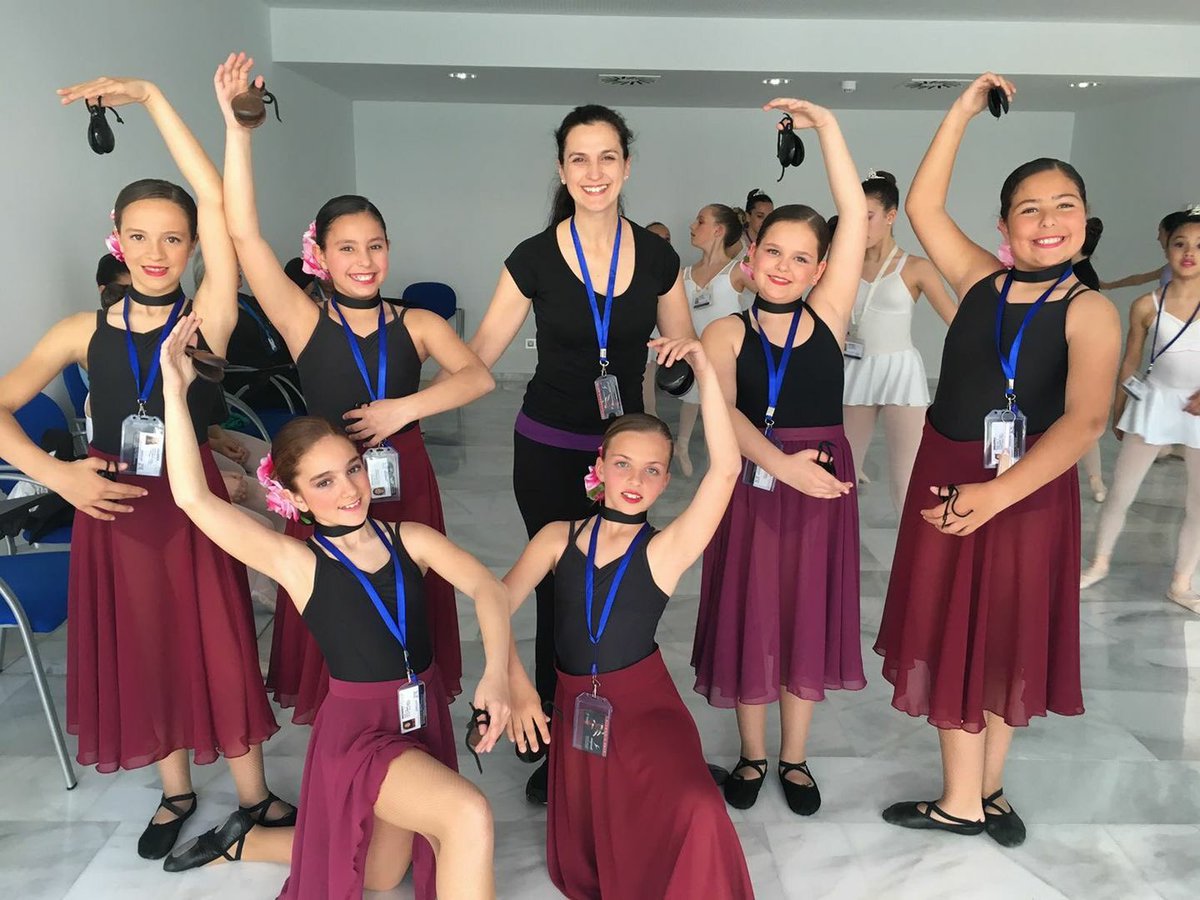 AytoNaquera's tweet photo. Lluvia de premios para las alumnas de Escuela de Danza Deboule en la I Fase del Concurso Nacional celebrado en Vera #anaprode. ¡Enhorabuena! https://t.co/oxbcMqBMPc
