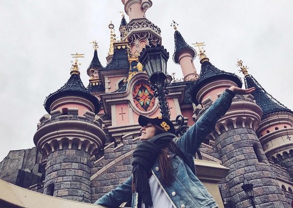NewportDoll's tweet photo. Magic everywhere https://t.co/dm1RlAESQy