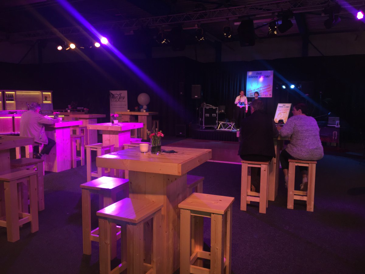 50plus_beurs's tweet photo. Ook op zondag kunnen we genieten van live muziek op de beurs, komt u ook langs? #50plusbeurs https://t.co/0RHO1T5AZt